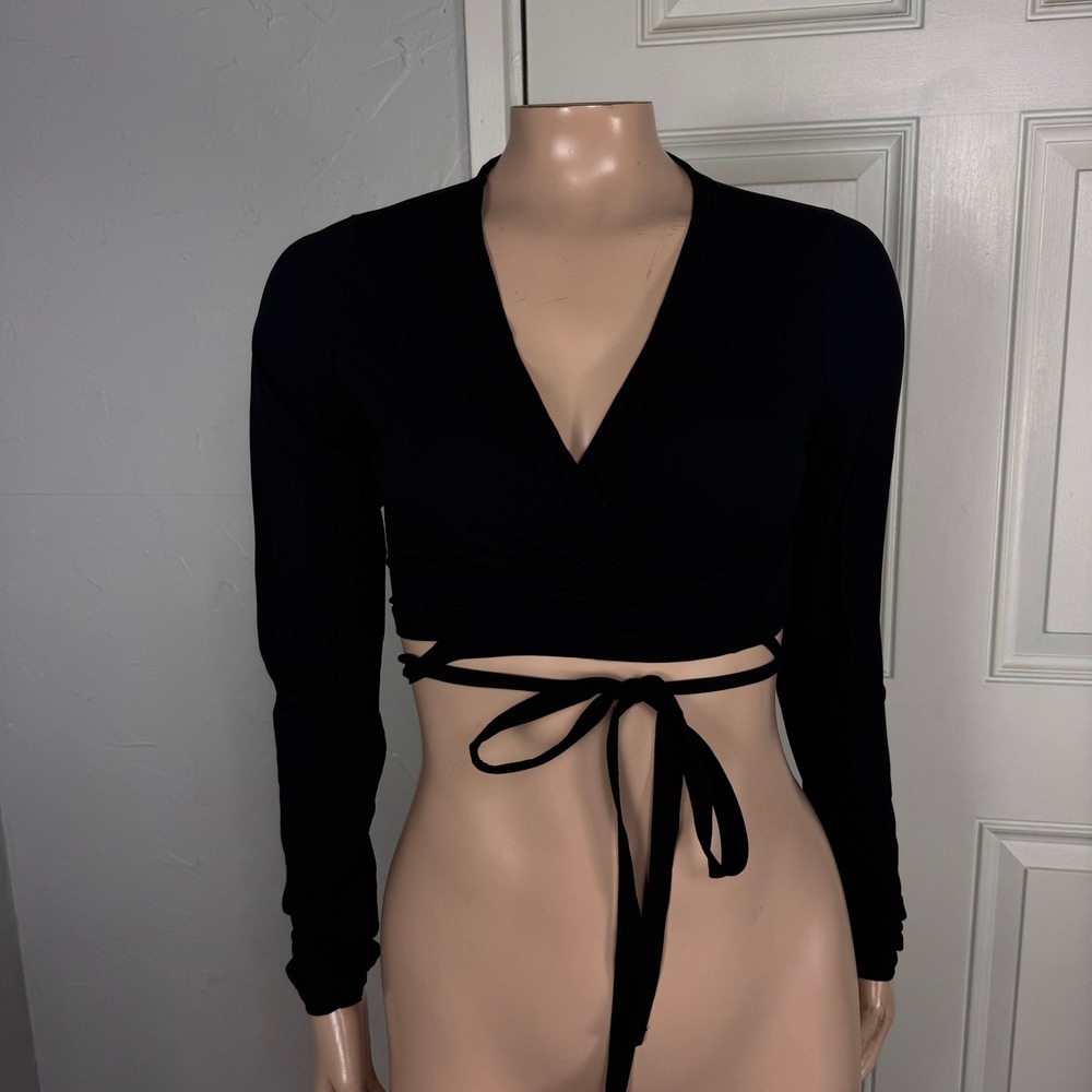 NikeSKIMS Shirt Medium Wrap Top Shirt Nike Skims Collab Crop Weightless B4-15